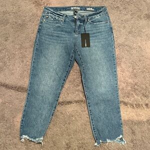 Fashion Nova Women's Blue Cropped Jeans